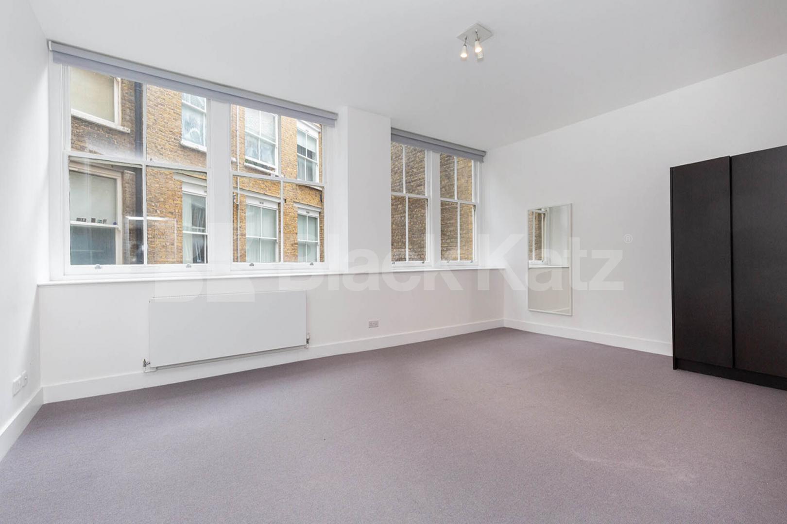 Elegant 2 bedroom 2 bathroom within a warehouse conversion in old street zone 1 Tabernacle Street, Old Street - Shoreditch